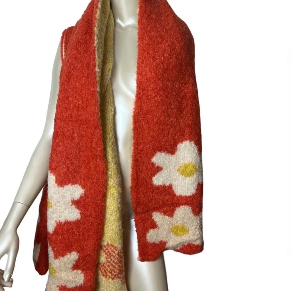 ❤️SOLD❤️ ✨HP X 5✨ FP FLOWER POWER CARRY ON SCARF SET - Picture 9 of 16